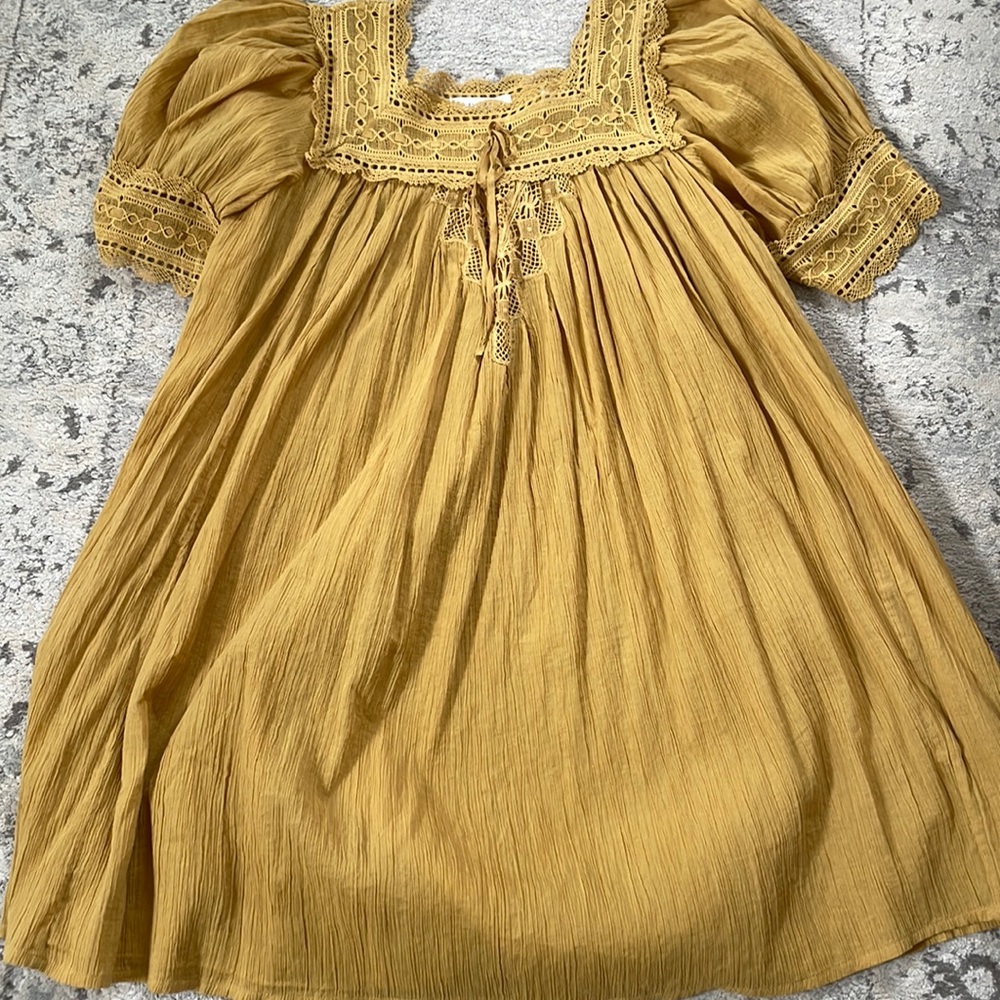 Doen Navan Dress NWOT